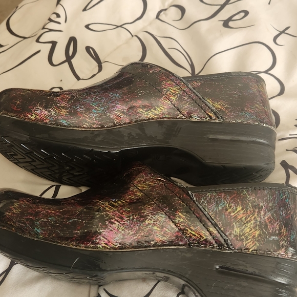 Dansko Nurse Clogs - Picture 2 of 4